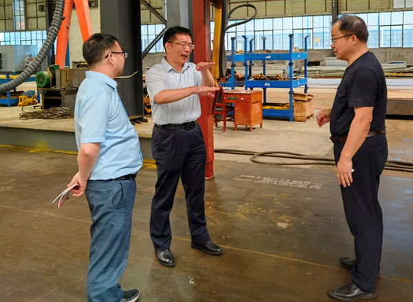 副校長劉波一行赴湖南煤業(yè)股份有限公司、江西藍(lán)翔重工有限公司開展訪企拓崗專項(xiàng)行動